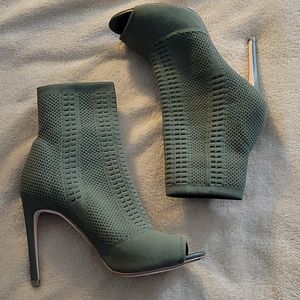 *****SOLD*****  Steve Madden sock heels